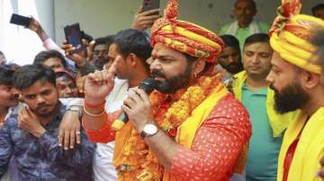 Pawan Singh expelled by BJP, bjp expels pawan singh, Pawan Singh, BHOJPURI SINGER PAWAN SINGH, UPEND