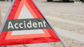 4 charred to death in road accident 