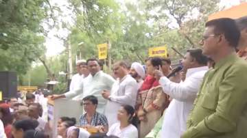 AAP leaders protest for Arvind Kejriwal's release