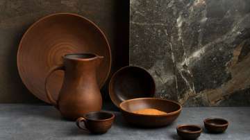 Know the right way to clean earthen pots