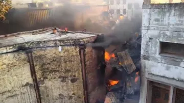 Massive fire breaks out at shop in Delhi's Chandni Chowk