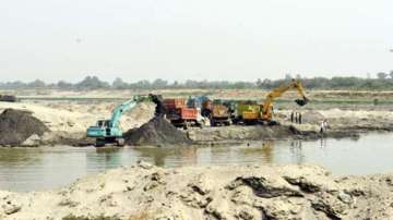 Madhya Pradesh: Three killed, three others sustained injuries while mining sand in Jabalpur