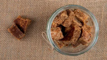 Know when is the best time to eat jaggery during summer