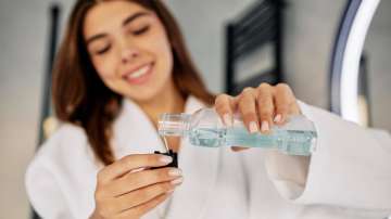 Alcohol-based mouthwashes may harm oral health