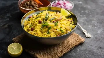 Maharashtrian style poha