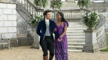 Simone Ashley and Jonathan Bailey