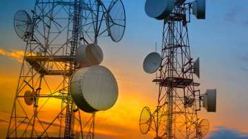 Indian government, Rs 11340 crore, 141.4 MHz spectrum auction