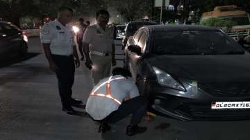 Noida Traffic Police personnel seize several vehicles