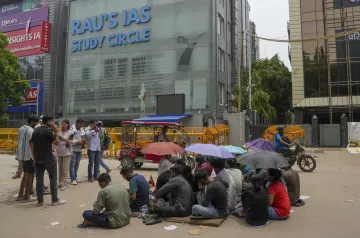 Students stage protest in front of Rau's IAS Study Circle 