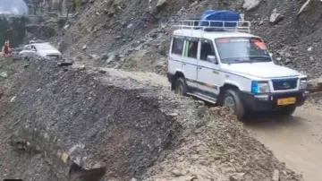 Uttarakhand landslide, Badrinath National Highway opened, Badrinath Highway opened for traffic, Bhan