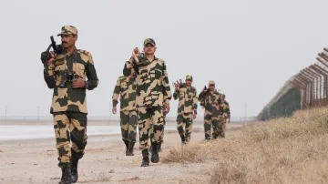 West Bengal news, West Bengal, BSF foils infiltration bid, BSF foils infiltration bid along Indo Ban