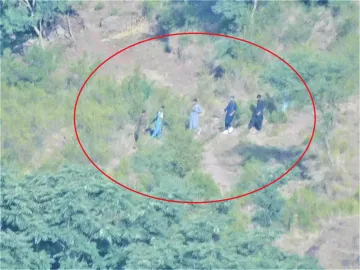 Five armed Pakistani terrorists, SSG Commando spotted in Jammu and Kashmir, pic surfaces