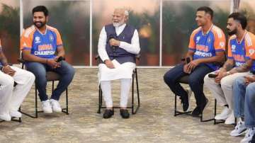 PM Narendra Modi with Rahul Dravid