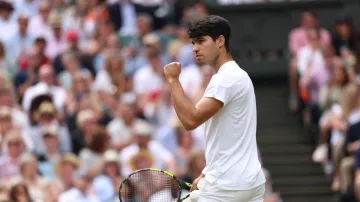 Carlos Alcaraz wins Wimbledon 2024 final 