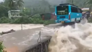 Landslide hits Kozhikode