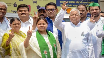 RJD chief Lalu Prasad Yadav with wife Rabri Devi.