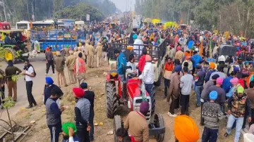 Protesting farmers at the Shambhu border during 'Delhi Chalo' march