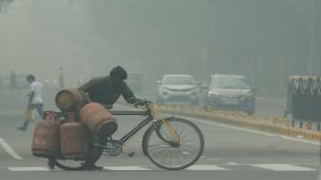 Delhi air pollution, Delhi air pollution news, delhi residents face life expectancy reduction of nea