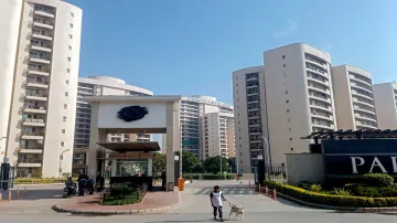 Gurugram news, Gurugram administration orders residents to vacate Chintels Paradiso society, Chintel