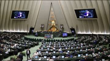 Iran parliament approves reformist cabinet