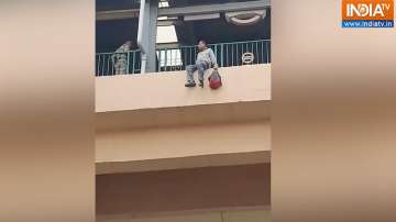 Delhi suicide, 49 year old man dies after jumping from Maharaja Surajmal metro station, Delhi man ju