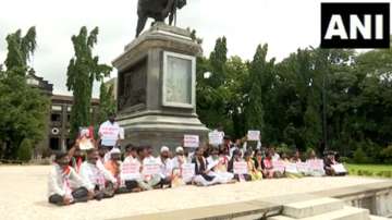 Shivaji Maharaj statue collapse 