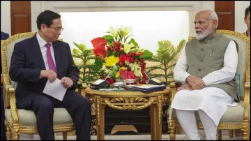 PM Modi with his Vietnamese counterpart Pham Minh Chinh in New Delhi.