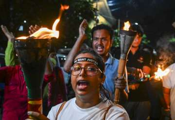 West Bengal junior doctors resume total 'cease work' demanding safety, security