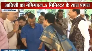 Atishi takes Arvind Kejriwal's blessings