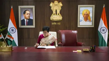 Delhi Chief Minister Atishi takes charge of the office
