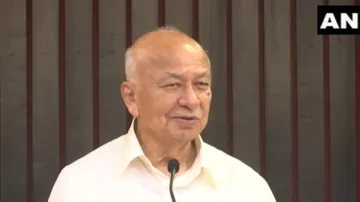 Former Minister of Home Affairs of India Sushil Kumar Shinde