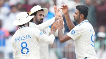 Ravichandran Ashwin with KL Rahul and Ravindra Jadeja.