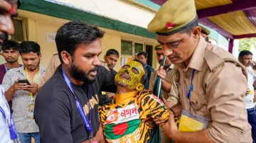 A Bangladeshi supporter in distress.