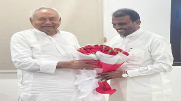 Shyam Rajak joins jdu, former Bihar minister Shyam Rajak joins JDU days after quitting RJD, janata d