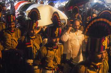 Zeeshan Siddique during the last rites of his father Baba Siddique