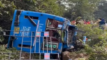 Mini-bus accident in Jammu and Kashmir 