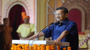 delhi MCD elections, Arvind Kejriwal urges Mayor Shelly Oberoi to conduct mayoral polls immediately,