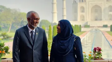 Maldives President Muizzu, his wife at Taj Mahal