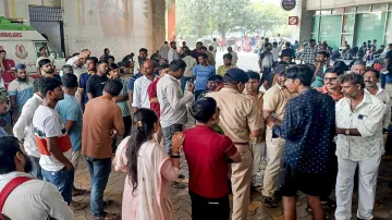 Stampede at Mumbai's Bandra terminus station.