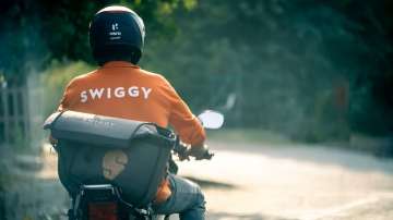 Swiggy introduces 10 minute food delivery service Bolt