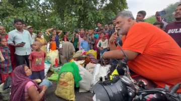 Pappu Yadav meets flood victims