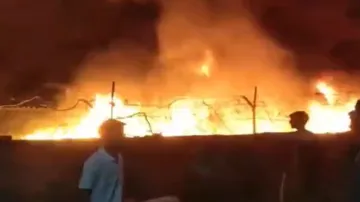 Massive fire breaks out at factory in Delhi's Uttam Nagar. 