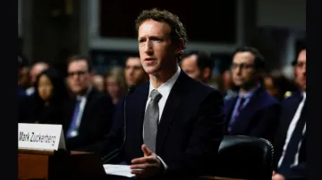 Mark Zuckerberg, reuters