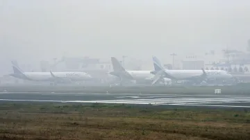 IndiGo issues travel advisory as fog blankets Delhi