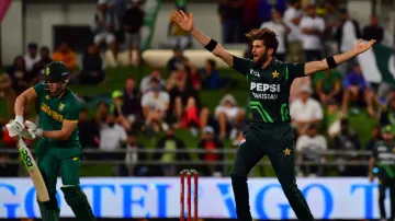 Shaheen Afridi celebrates after bamboozling David Miller amid his four-wicket spell for Pakistan in the second ODI