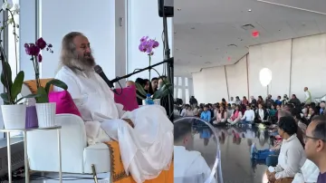 Sr Sri Ravi Shankar's 'World Meditates With Gurudev' breaks record for largest meditation gathering 