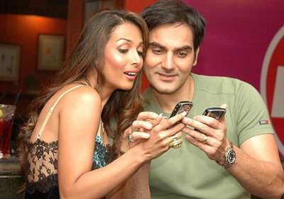 It has been a while that Arbaaz Khan and Malaika Arora are making to the headlines because of the reports of their divorce. 

Arbaaz-Malaika, are considered to be one of the sizzling couples of the industry. Reports from the media suggest that they have decided to call of their 18 year old wedding.

Although, their split has come as a rude shock for everyone, there hasn&rsquo;t been any official confirmation over this by the couple.

However, if the gossip mongers are to believed Malaika has made up her mind to part ways with Arbaaz. On the other hand, their respective parents have refused to comment on their divorce.

But before this host unveils the truth about their divorce rumours, we take you down the memory lane through the amazing love-story of Arbaaz Khan and Malaika Arora. 