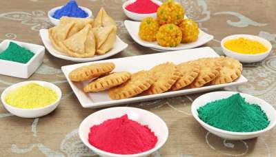 Holi is all about colours, but like every other festival the celebrations are incomplete without some delicious mouth watering food that will awaken your senses and keep you happy. Different delicacies are prepared in various parts of India with great zeal and enthusiasm. 
So, before you head out to get drenched in the festivities, here we bring you 10 traditional Holi-special dishes that you can toss up for a grand, colourful festival.