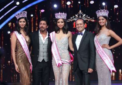 Delhi-based Priyadarshini Chaterjee was announced as the winner of the FBB Femina Miss India World 2016 by superstar Shah Rukh Khan at a star-studded event here.

Bangalore-based Sushruthi Krishna and Lucknow's Pankhuri Gidwani were named the first and second runners-up, at the event held on Saturday evening, read a statement from the organisers.

The jury panellists included personalities from the fashion and film industries like Sanjay Dutt, Yami Gautam, Manish Malhotra, Arjun Kapoor, Kabir Khan, Amy Jackson, Mireia Lalaguna, Sania Mirza, Shane Peacock and Ekta Kapoor.
