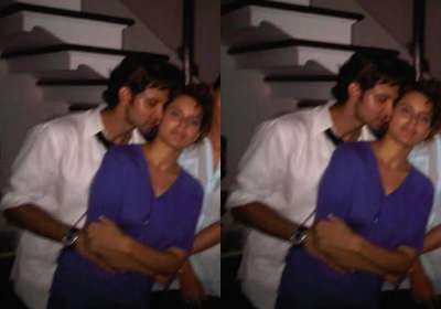 An intimate picture of Kangana Ranaut and Hrithik Roshan from a party has gone viral. In the photo, &lsquo;Krrish&rsquo; is seen embracing &lsquo;Queen&rsquo; suggesting that they once had a relationship. 

If the original pictures are anything to go by, this could well be the case here. A new set of photographs that emerged today evening indicate that the party where the duo were clicked was not a private affair after all.     

The original picture shows a person next to Hrithik and Kangana, and it is not a private moment, something which the image gone viral suggested. In fact, more photographs have surfaced from the same party to prove that it was not a private affair at all. Have a look: